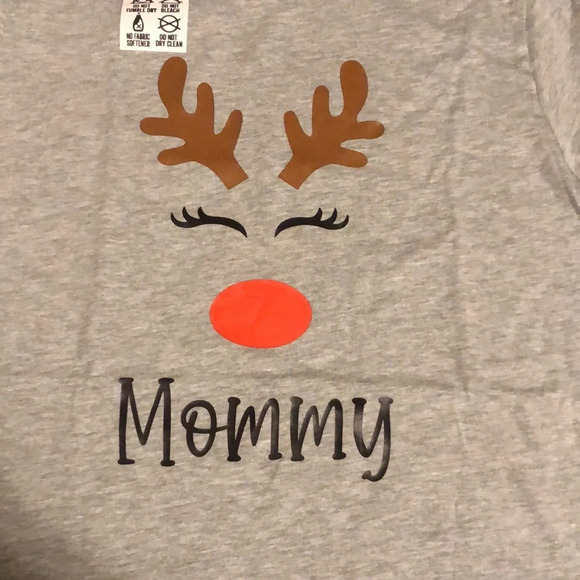 Reindeer Christmas t-shirt MOMMY 🦌 - Picture 2 of 3